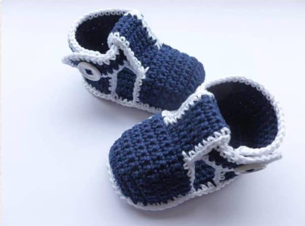 Baby Boy Sandals-free crochet pattern