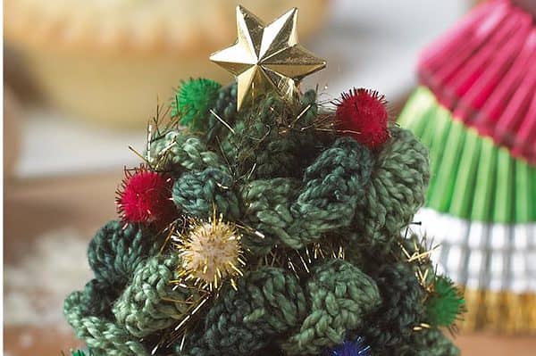 Tabletop Christmas Tree-crochet pattern