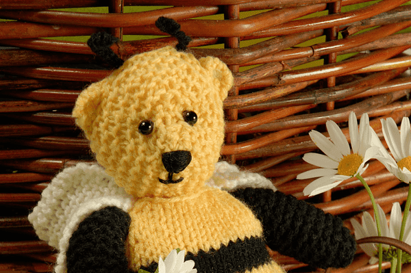 Sweet Honey Bee Bear-knitted toy